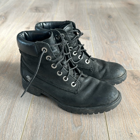 Women’s timberland black boots size 5.5 - Picture 1 of 5